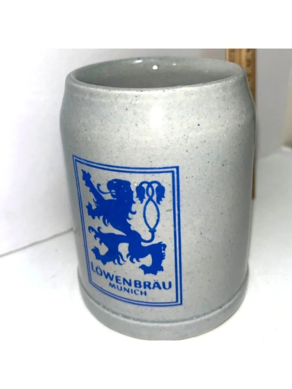 Vintage Löwenbräu Munich Beer Stein 0.5L Gray Ceramic With Blue Lion Logo 71c